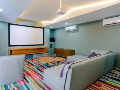 EXCELENTE PH A PASOS DE LA 5A AV